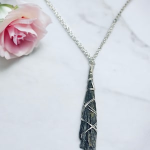 Black Kyanite Necklace, Raw Black Kyanite, Witch Broom Necklace, Best Healing crystal, Chakra, Spiritual, Protection Crystal, real kyanite