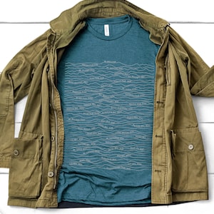 Camiseta con diseño de las altas cumbres de Adirondack, camiseta de senderismo de montaña, camiseta ADK 46er, camiseta de naturaleza, camiseta de aventura, regalo para amantes de las altas cumbres
