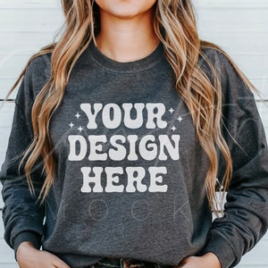 Gildan 18000 Dark Heather Mockup, G180 Heather Grey Crewneck Mockup, Grey Sweater Mockup, Boho Woman Model Sweatshirt High-Resolution Mock