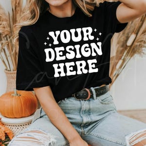 Maqueta de camiseta negra de otoño, Bella Canvas 3001 Maqueta de camiseta negra Maqueta de camisa en blanco de otoño de alta calidad Boho Mujer Modelo Descarga digital
