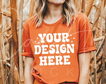 Comfort Colors C1717 Gebranntes Orange Mockup, Orange T-Shirt Mockup für Herbst Frau Modell, gemütliches Herbst T-Shirt Mockup, hochwertige Mockups