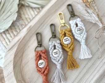 Keychain with engraved pearl Best mom/maid of honor/godmother/favorite person