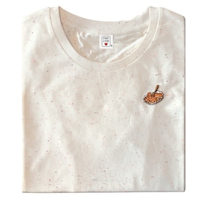 Stadtliebe® | Berlin T-Shirt mit gestickter „Curry Wurst“ 100% Bio-Baumwolle