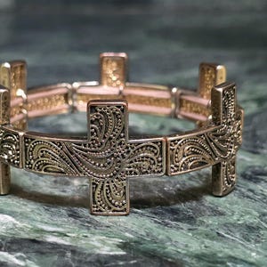 Bracelet extensible vintage gravé avec plusieurs maillons croisés