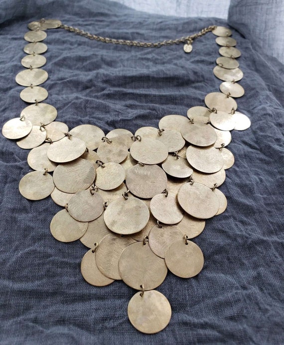 Vintage Wavy Disk Statement Necklace