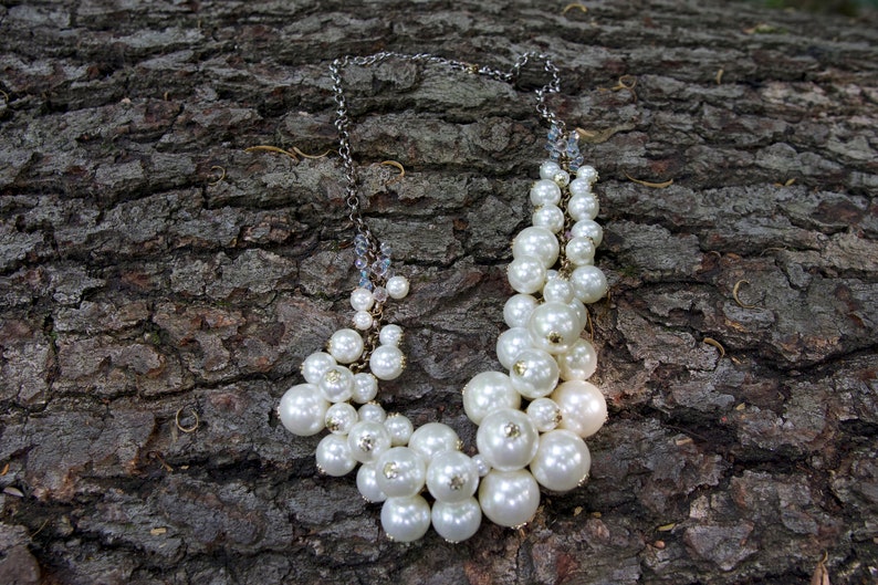 Vintage Imitation Pearls Cluster Statement Bib Necklace 画像 4