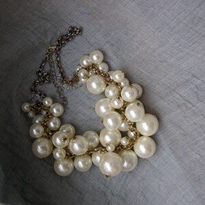 Vintage Imitation Pearls Cluster Statement Bib Necklace 画像 8