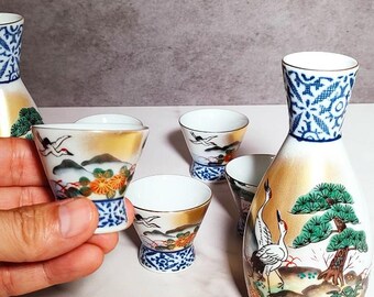 Vintage Kutani Ware Crane Design SAKE Bottle SAKE Cup Set Made in