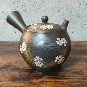 Tokoname ware Sakura cherry blossom Kyusu teapot