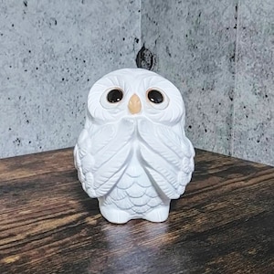 Shigaraki ware wish style owl white made in Japan