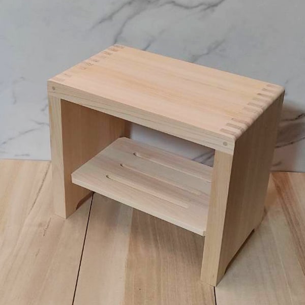 Hinoki traditional bath chair made in Japan