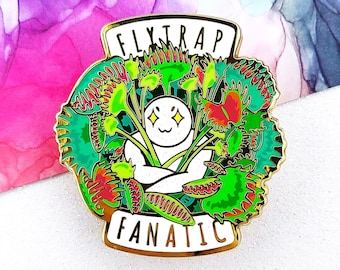 Flytrap Fanatic — Cute Hard Email Pin — Plantastic Pals Plant Pin Collection — art du piège à mouches Vénus, signe végétal drôle, cadeau d’amoureux des plantes drôle