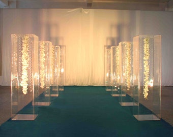 Custom Clear Acrylic Pedestal Stand: Square Plinth for Wedding & Trade Show Decor