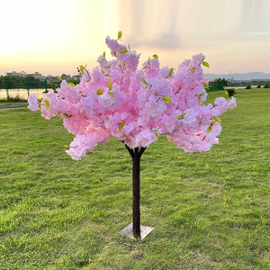 4フィートのピンクの桜の取り外し可能な木、人工木、フェイクチェリーの花、ウェディングテーブルセンターピース、テーブル装飾、家庭菜園装飾
