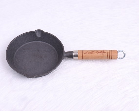 Personalized Frying Pan, Custom Cast Iron Egg Pan Scald Proof