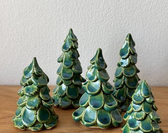 Kleine Weihnachtsbäume | Keramik-Weihnachtsbäume | Weihnachtsdekoration | Weihnachtsdekoration Keramikbaum | Halbtransparentes Grün