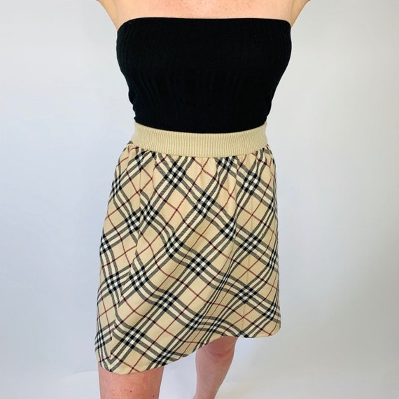 Burberry skirt. Vintage Burberry Nova check skirt