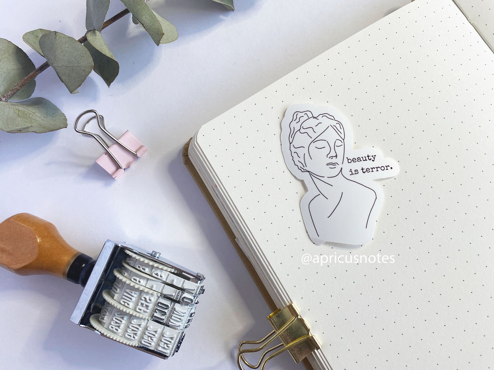 Beauty is Terror The Secret History boek citaat Grieks Etsy