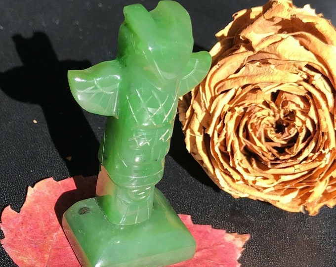 Canadian Nephrite Jade Totem Pole Figurine 100% Natural Jade 63*30*20 mm #1066