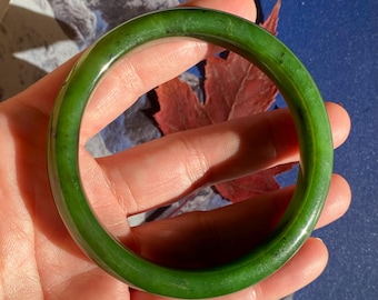 Bracciale rigido in giada nefrite canadese - verde naturale, 62 mm