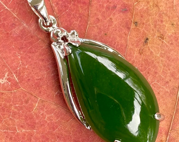 Jade Pendant Necklace Natural Canadian Nephrite Green Silver 33X14 mm #1235-1