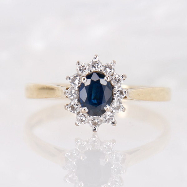 18ct Gold Oval Sapphire & Diamond Ring,Vintage, Sapphire 0.40ct,18k Yellow Gold,Eternity,Diana Ring,Diamond Halo,Size UK M US 6.25 EUR 52.5