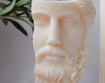 Bougie sculpture Zeus : décoration écologique à base de soja et de cire d'abeille