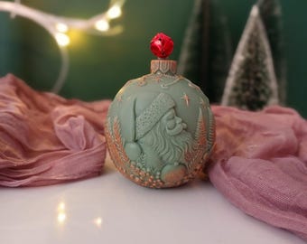 Handmade Christmas Ball Candle: Soy and Bee Wax Home Decor