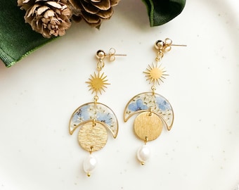 Resin earrings with flowers, sun and moon earrings, pendant pearl earrings, women's gold earrings, earrings with real flowers