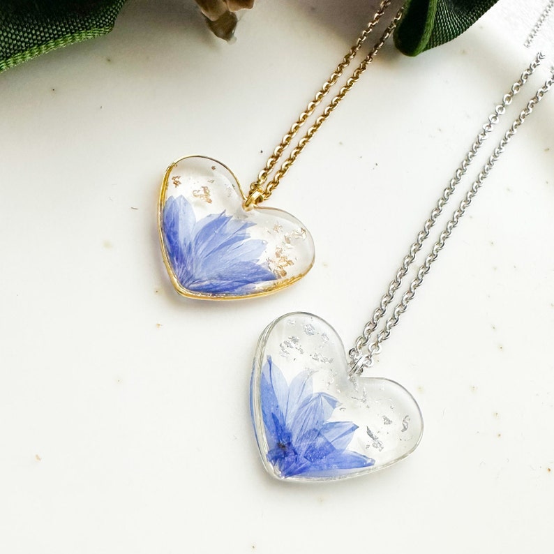Women's blue dried flower necklace, Resin necklace with cornflower blue flowers, Heart necklace, Real flower jewelry, Resin jewelry image 3