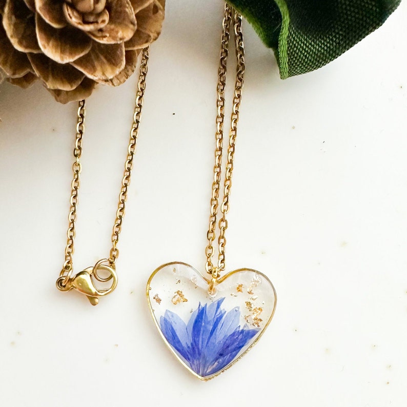 Women's blue dried flower necklace, Resin necklace with cornflower blue flowers, Heart necklace, Real flower jewelry, Resin jewelry image 6