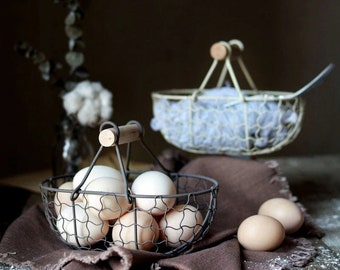 Ancien panier de rangement vintage en fer forgé - Corbeille en fil de fer pour le pain, les œufs, les cosmétiques, les plantes ou la décoration. Panier polyvalent en fil de fer