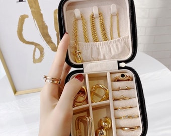 Black Jewelry Storage Box For Travel, Daily Use, Gift. Portable Jewelry Box Plain Design