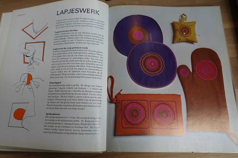 Scandinavian book Danish Lis Paludan 1973 Dutch edition applikeren en borduren 1970s embroidery DIY craft book retro flower power image 3