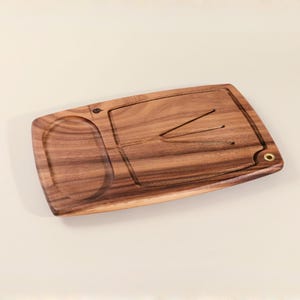 Acacia Wood Steak Carving Board: 17" Gourmet BBQ Platter