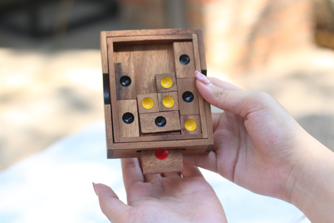 Setting Sun Wooden Klotski Sliding Block Puzzle, 3D Brainteaser Puzzle