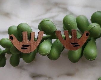 Hanova of Pasadena Dove Stud Earrings