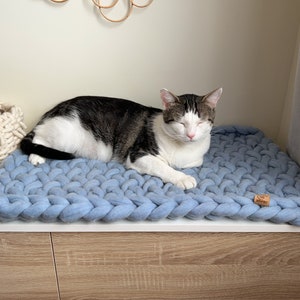 Natural wool cat bed for windowsill, Eco-friendly flat cat bed, Soft window cat mat, Washable chunky knit pet bed, Indoor cat house