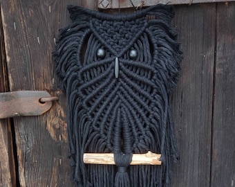 Black Macrame Owl, Black Macrame Wall Hanging, gothic gift, gothic macrame, black owl, owl decor