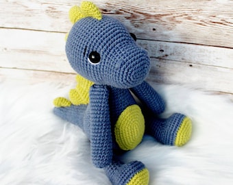 peluche dinosaure au crochet crocheté