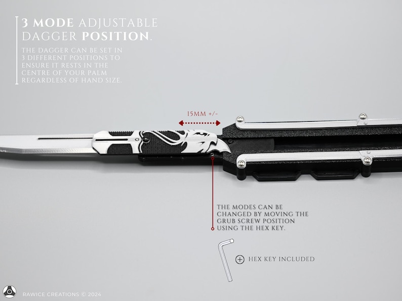 K&ouml;nnte beinhalten: Ein schwarzes und silbernes Dolch mit einem wei&szlig;en und schwarzen gemusterten Griff. Der Dolch hat einen Verstellbereich von 15 mm und kann mit einem Sechskantschl&uuml;ssel verstellt werden. Der Text "3 MODE ADJUSTABLE DAGGER POSITION" ist im Bild sichtbar. Der Text "THE DAGGER CAN BE SET IN 1 DIFFERENT POSITIONS TO ENSURE IT RESTS IN THE CENTRE OF YOUR PALM REGARDLESS OF HAND SIZE" ist im Bild sichtbar. Der Text "THE MODES CAN BE CHANGED BY MOVING THE GRUB SCREW POSITION USING THE HEX KEY." ist im Bild sichtbar. Der Text "HEX KEY INCLUDED" ist im Bild sichtbar.