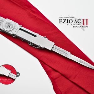 Lame cachée bras gauche Ezio Auditore Florentine pour Assassin's II V2