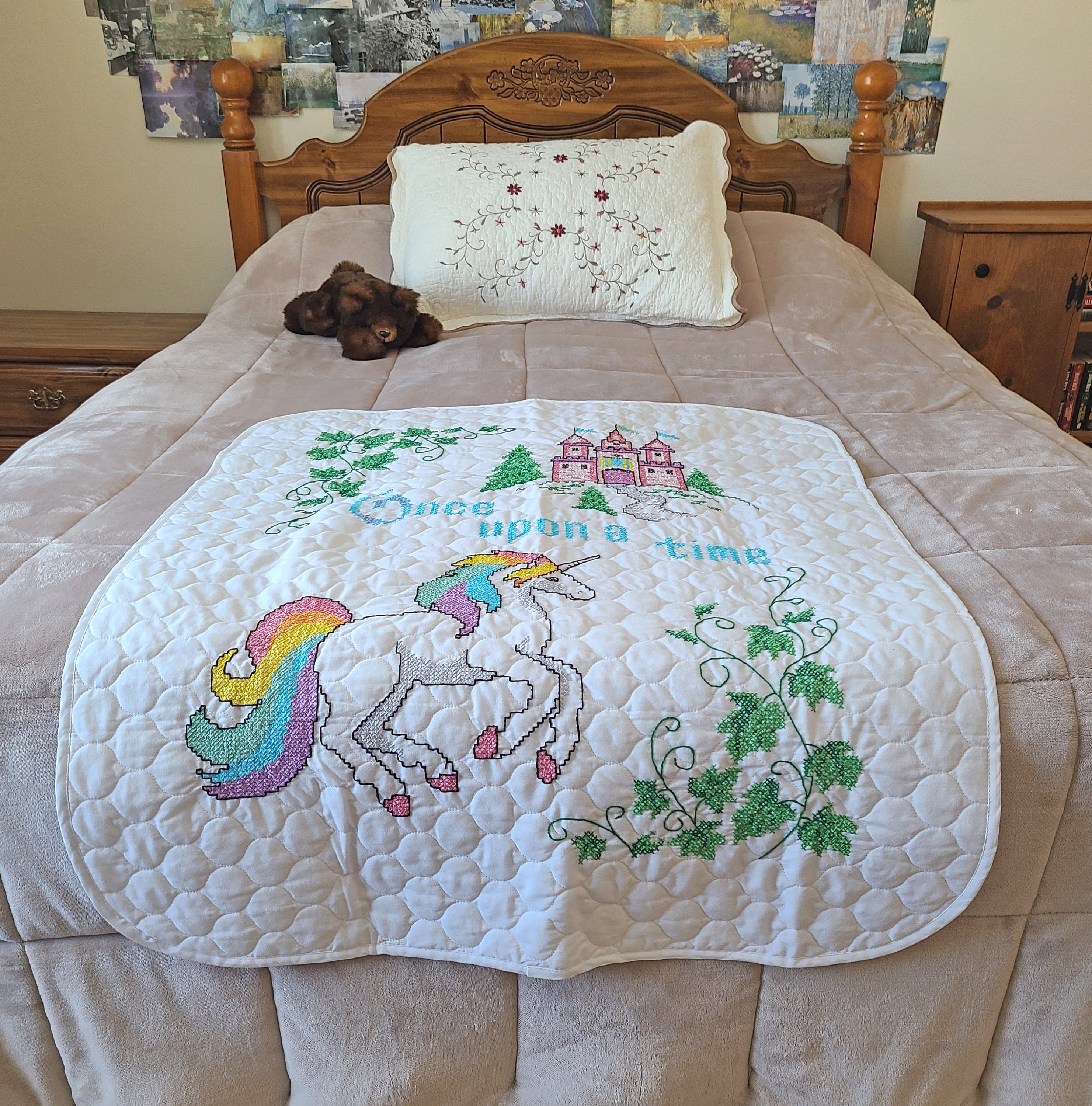 Hooded Summer Soft Blanket For Baby In Unicorn Character main image 0