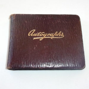 Rare Vintage 1930 Autograph Pocket Book with 1930s - 40s Labour Party Ellen Wilkinson John Jagger  novelist Margaret Morrison + More Signed