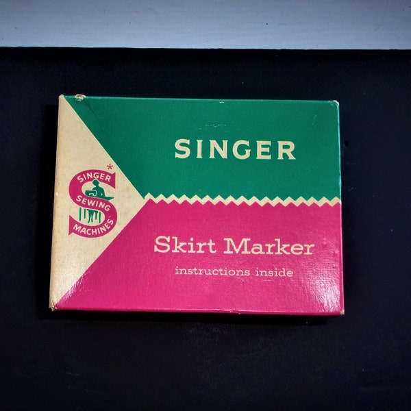 Vintage 1961 SINGER Skirt Marker Base & Powder Pump Boxed - No Ruler