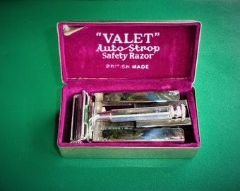 Vintage Valet Auto Strop Safety Razor and Metal Case with Accesories Razor Shaving Equipment with Gillete Card Packages