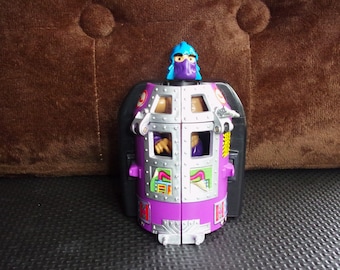 Vintage Teenage Mutant Ninja Turtles Enemy Road Ready Shreader Transforming Capsule 5 inch Action Figures Mirage Studios Playmates 1993 TMNT