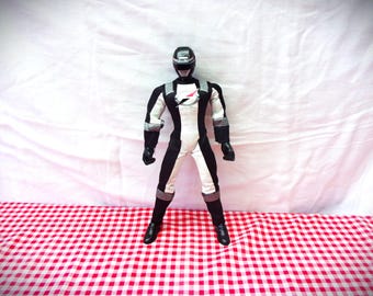 Vintage talande svart Ranger actionfigur: 2005 Power Rangers Operation Overdrive 11,5"