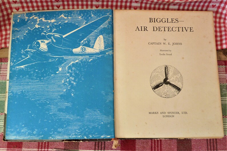 Vintage 1950 Biggles Air Detective Annual By Captain W E Johns Illustrated by Leslie Stead image 4