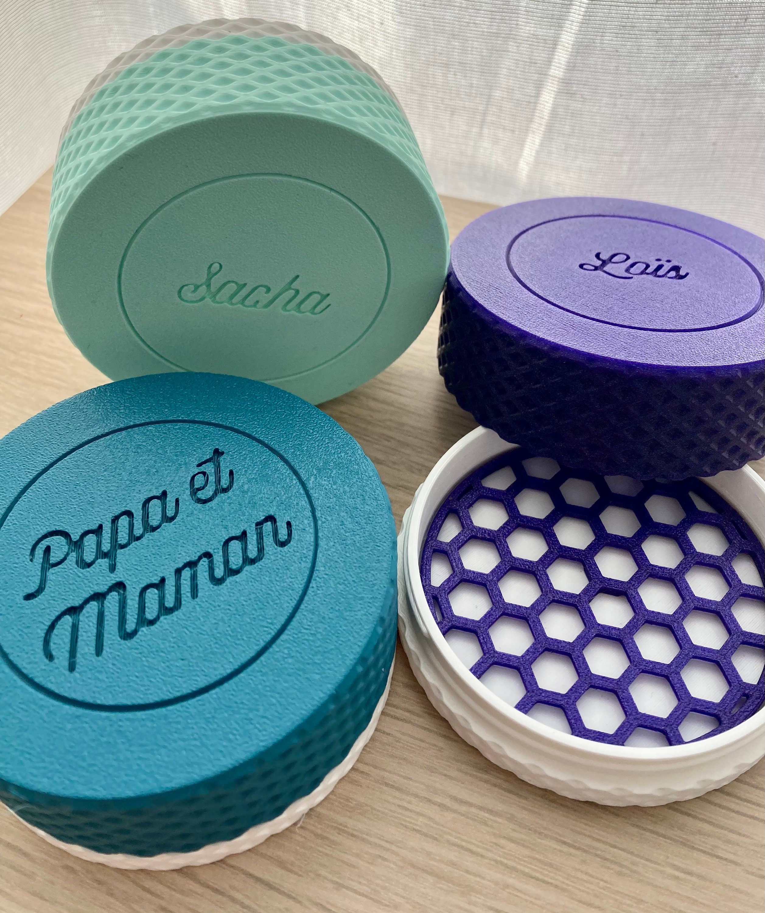 Customizable Round Soap Box / Transport Box for Solid Cosmetics /  Personalized Gift / 3D Printing -  Denmark